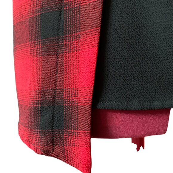 Annie 50- Red & Black plaid blouse - short sleeves tie neck open back - Large - Picture 5 of 9